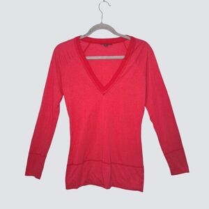 Athleta Pink V Neck Long Sleeved Shirt size Medium